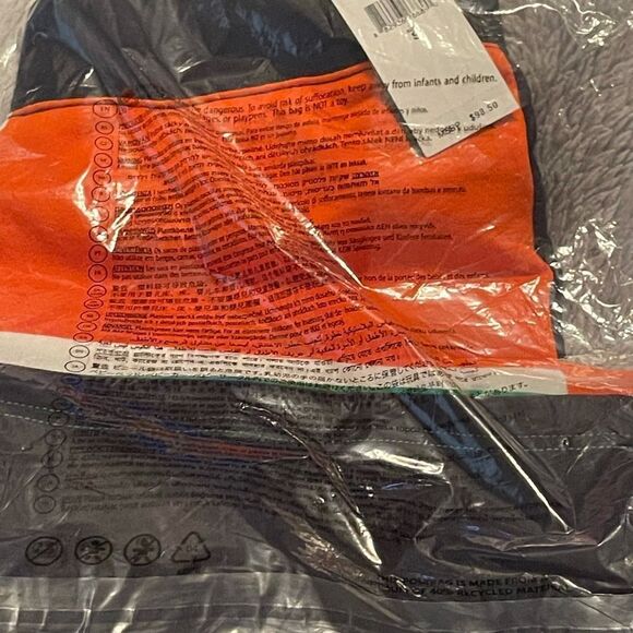 Polo Ralph Lauren Color-Blocked Short - Picture 13 of 15